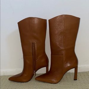 Vince Camuto midi heeled booties